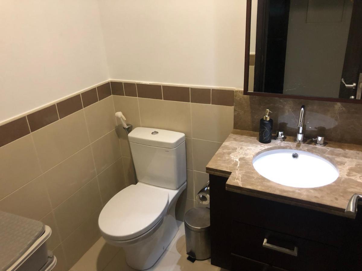 Downtown Boulevard One Bedroom Apt In 29 Blvd غرفة وصالة Burj & Fountain View Master Bedroom Plus 2 Single Beds In Living Room Dubai Luaran gambar